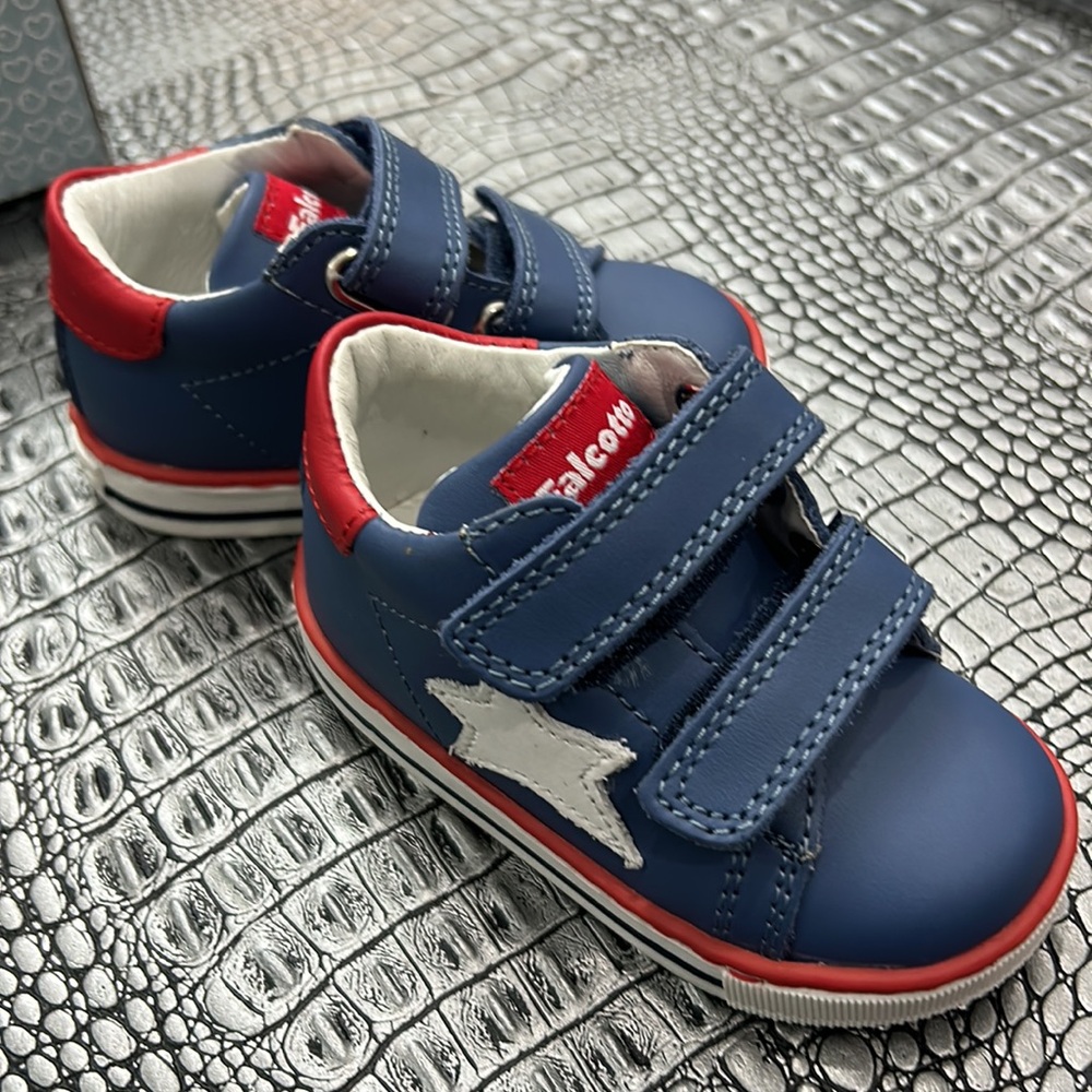 Falcotto toddler shoes sizes 19 brand new